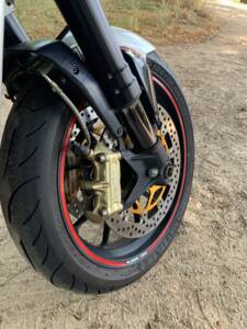 Immagine 6/11 di MV Agusta Brutale 910 R (2007)