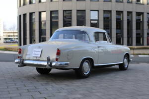 Image 5/41 of Mercedes-Benz 220 SE (1959)