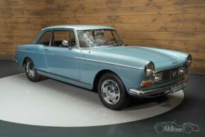 Image 1/5 de Peugeot 404 Coupé (1968)