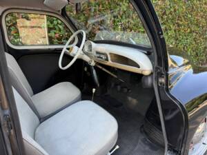 Afbeelding 6/18 van Renault 4 CV (1956)