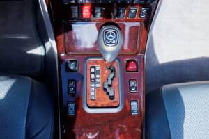 Image 84/171 of Mercedes-Benz SL 600 (1996)
