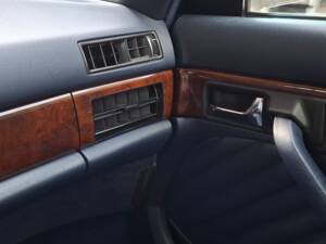 Bild 12/37 von Mercedes-Benz 500 SE (1991)