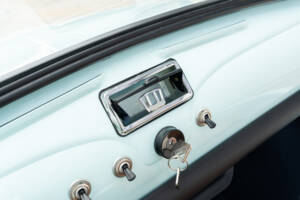 Bild 56/72 von FIAT Ghia 500 Jolly (1968)