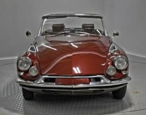 Imagen 8/50 de Citroën DS 19 Chapron (1961)