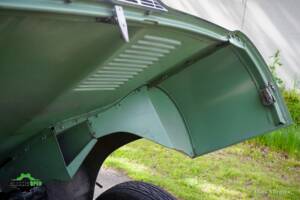 Image 19/60 de Jaguar E-Type (1969)
