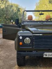Image 21/25 of Land Rover 90 (1986)