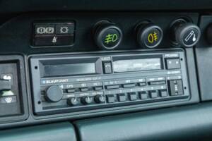 Bild 46/50 von Porsche 911 Carrera 3.2 (1988)