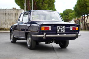 Image 7/99 of Alfa Romeo 1750 Berlina (1971)