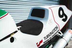 Image 29/50 of Honda VFR 750R RC 30 (1992)