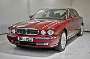Image 7/50 of Jaguar XJR Super V8 (2004)