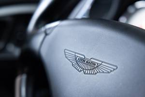 Imagen 13/31 de Aston Martin V12 Vanquish S (2006)