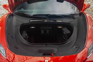 Bild 37/43 von Ferrari F8 Spider (2020)