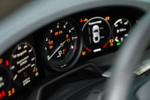 Afbeelding 43/50 van Porsche 911 Carrera 4S (2019)