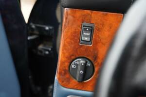 Image 30/50 of Aston Martin Virage Volante (1994)