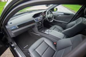 Bild 12/25 von Mercedes-Benz E 500 (2010)