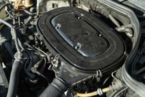 Bild 46/50 von Mercedes-Benz 200 CE (1992)