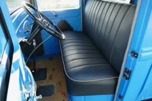 Bild 8/15 von Ford V8 Modell 46 Pick Up (1933)