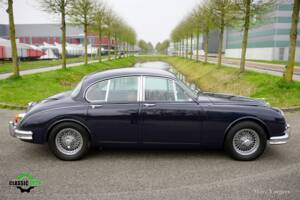 Image 24/42 of Jaguar Mk II 3.8 (1963)
