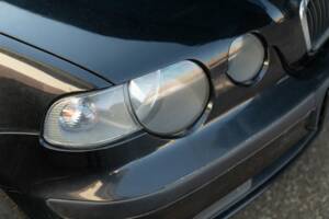 Image 7/41 of BMW 318i (2004)