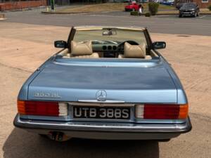 Imagen 29/32 de Mercedes-Benz 350 SL (1978)