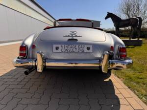 Image 15/77 de Mercedes-Benz 190 SL (1960)