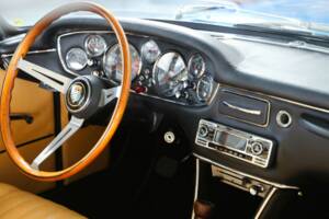 Bild 34/50 von Glas 2600 V8 (1967)