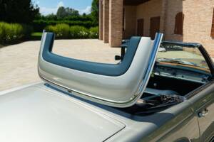 Image 19/50 of Mercedes-Benz 230 SL (1965)