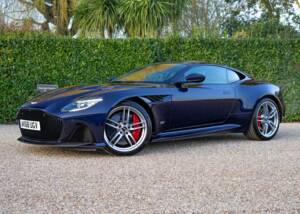 Immagine 8/50 di Aston Martin DBS Superleggera (2018)