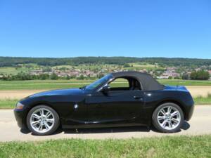 Bild 4/18 von BMW Z4 3.0i (2004)