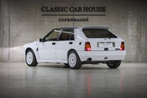 Image 38/93 of Lancia Delta HF Integrale Evoluzione I (1992)