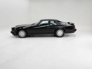 Image 8/15 of Jaguar XJRS 6.0 (1991)