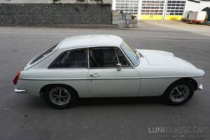 Image 10/54 de MG MGB GT (1974)