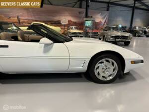 Image 6/30 of Chevrolet Corvette Convertible (1995)