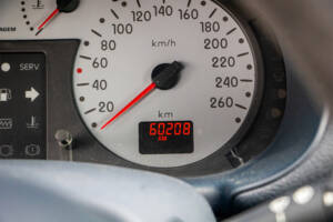 Image 15/26 de Renault Clio II V6 (2001)