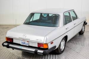 Afbeelding 41/50 van Mercedes-Benz 240 D (1976)