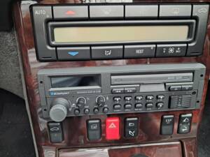 Image 20/50 of Mercedes-Benz SL 320 (1998)
