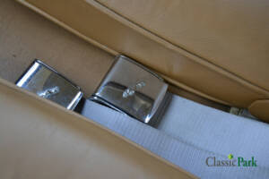Image 23/35 of Jaguar 340 (1968)