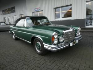 Bild 1/26 von Mercedes-Benz 280 SE 3,5 (1970)