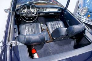 Imagen 20/36 de Mercedes-Benz 280 SL (1971)