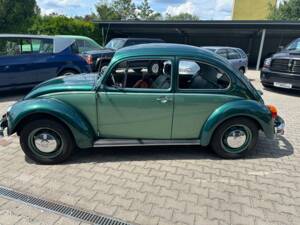 Image 11/92 of Volkswagen Beetle 1600 (1996)
