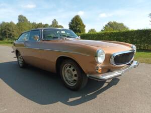 Image 14/73 of Volvo 1800 ES (1972)