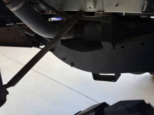 Image 35/45 de Land Rover Defender 110 (1991)