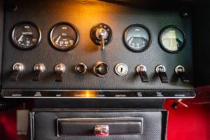 Bild 19/31 von Jaguar E-Type 4.2 (1965)