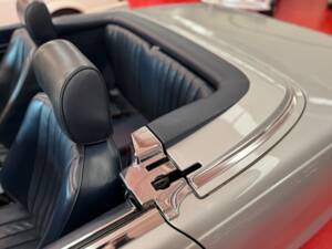 Image 12/34 of Mercedes-Benz 420 SL (1987)