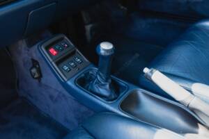 Image 36/52 of Porsche 911 Carrera 4 (1997)