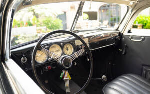 Image 21/50 of BMW 327 (1939)