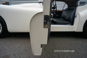 Immagine 5/29 di Jaguar XK 120 SE FHC (1954)