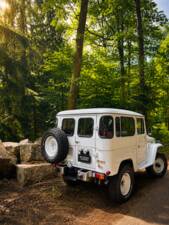 Image 3/67 of Toyota Land Cruiser FJ 40 (1982)