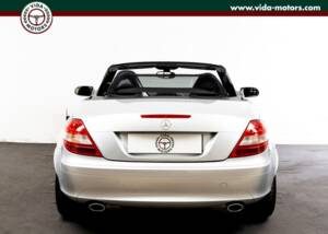 Bild 6/15 von Mercedes-Benz SLK 200 Kompressor (2007)