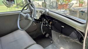 Image 30/48 of Citroën Traction Avant 11 BL (1955)